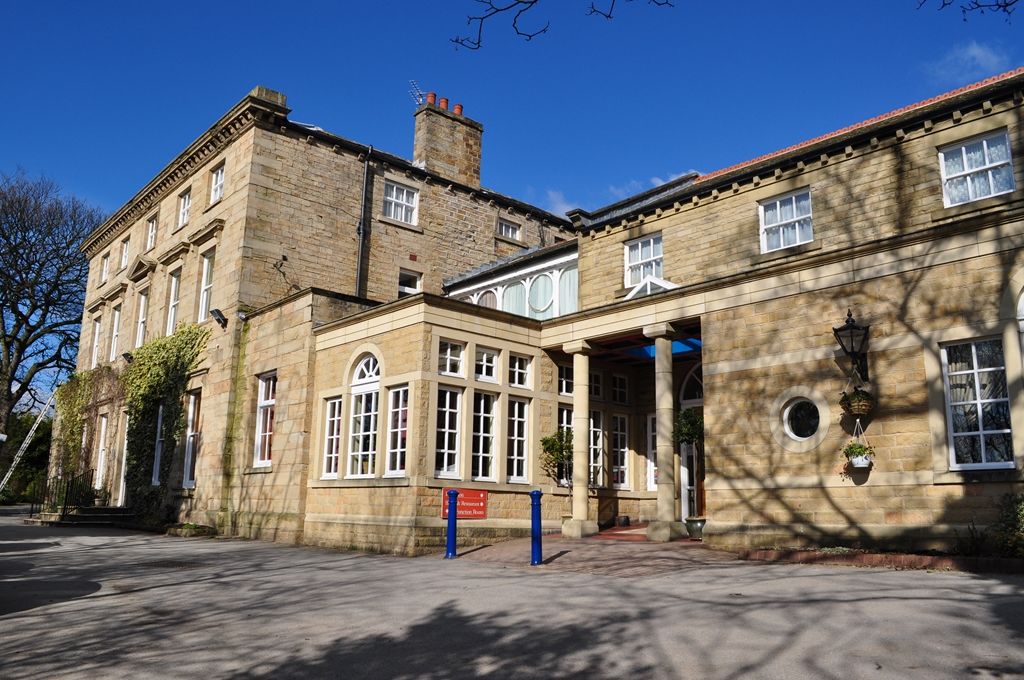 Healds Hall Hotel Cleckheaton Exteriör bild